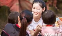 娱乐吃瓜酱情侣双方,娱乐吃瓜酱情侣的甜蜜日常揭秘